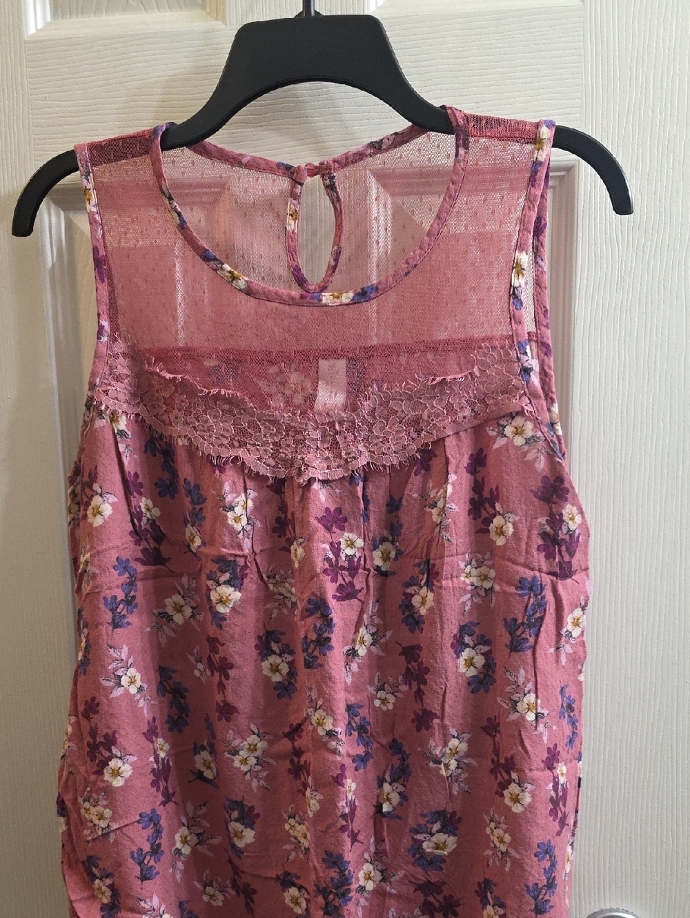 No Boundaries Pink Floral Lace Yoke Top Size XL